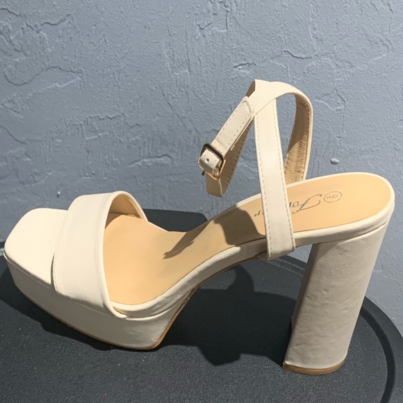 Forever Women's Chunky Block Platform High Heel Sandals SZ 9 - Picture 7 of 9